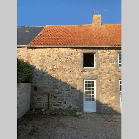 Sciotot - Bord De Mer - La Petite Maison Les Pieux Exterior foto